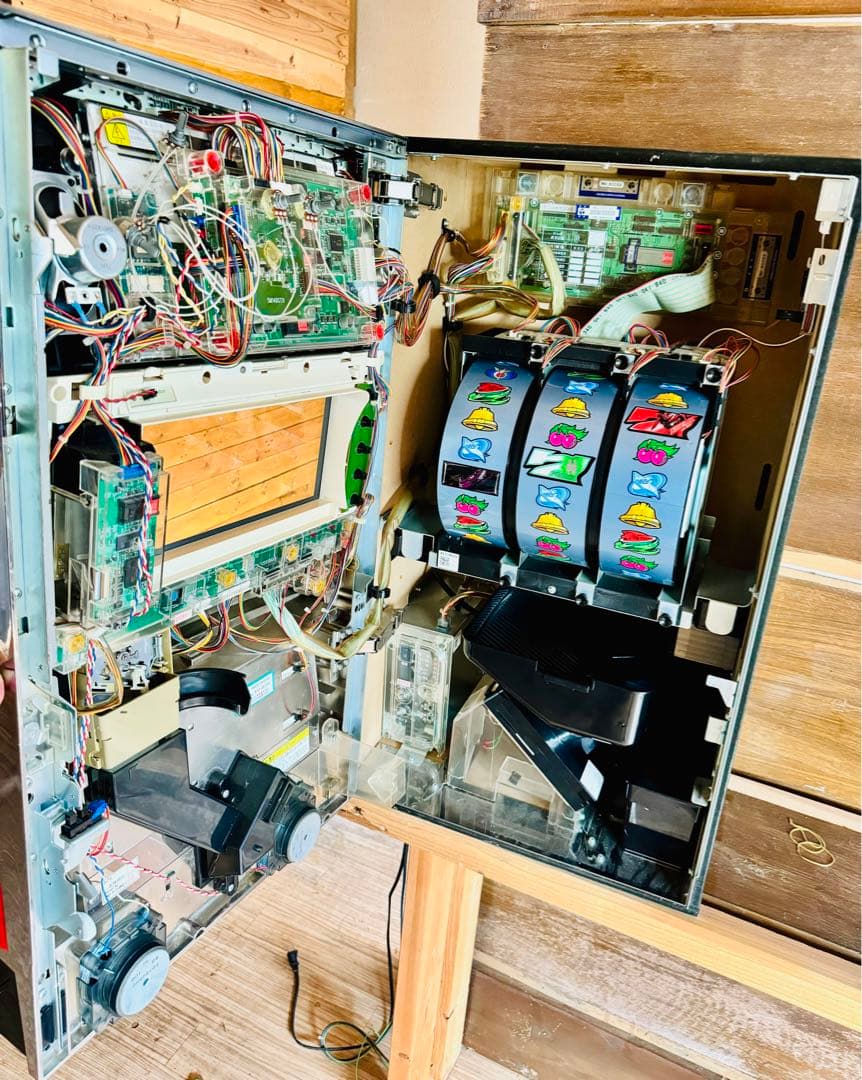 パチスロ スカイラブ３Ｆ★ＳＮＫプレイモア★ 不必要 5号機 実機