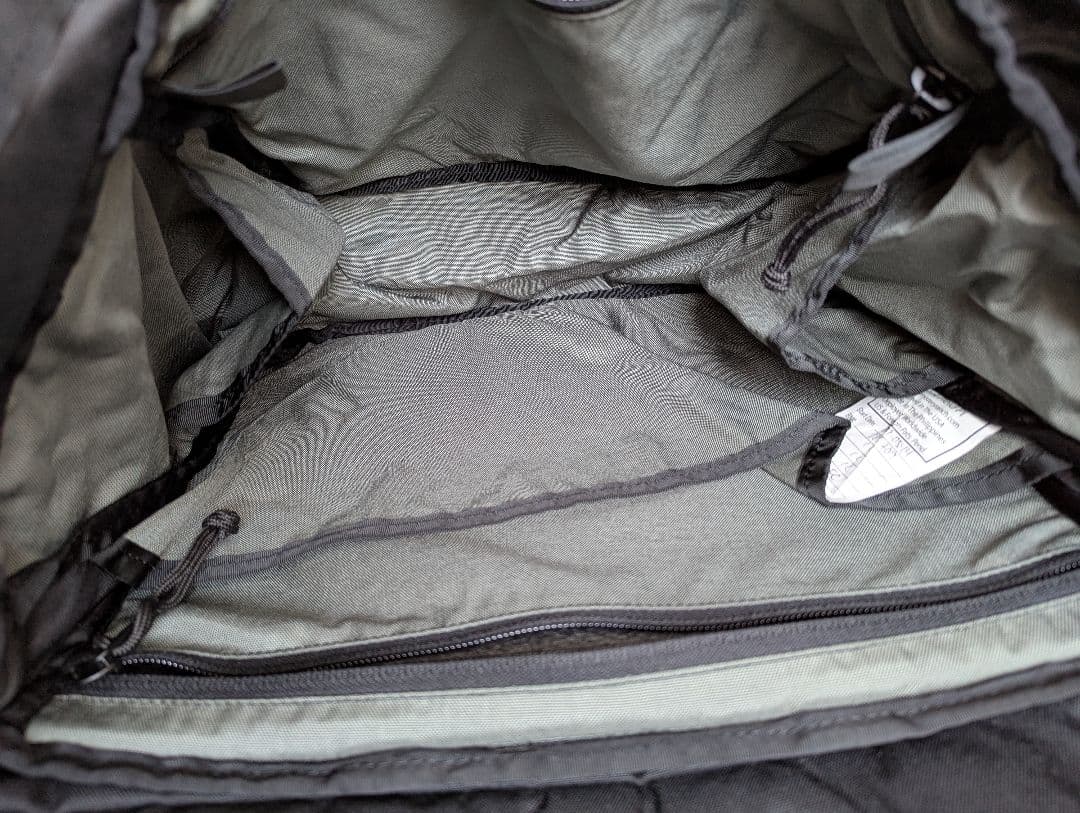 MYSTERY RANCH INVADER メッセンジャーバッグ