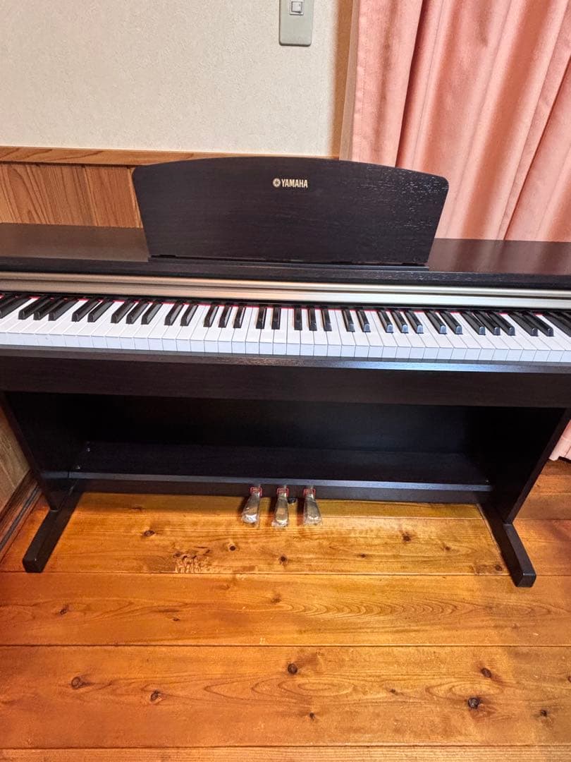 ヤマハ電子ピアノ　YDP-J151