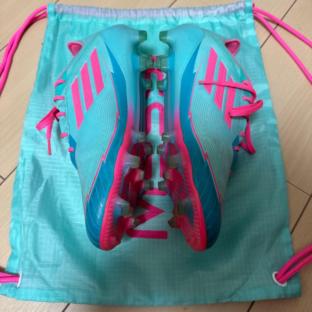 adidas Messi サッカーシューズ 青/ピンク 収納バッグ付き
