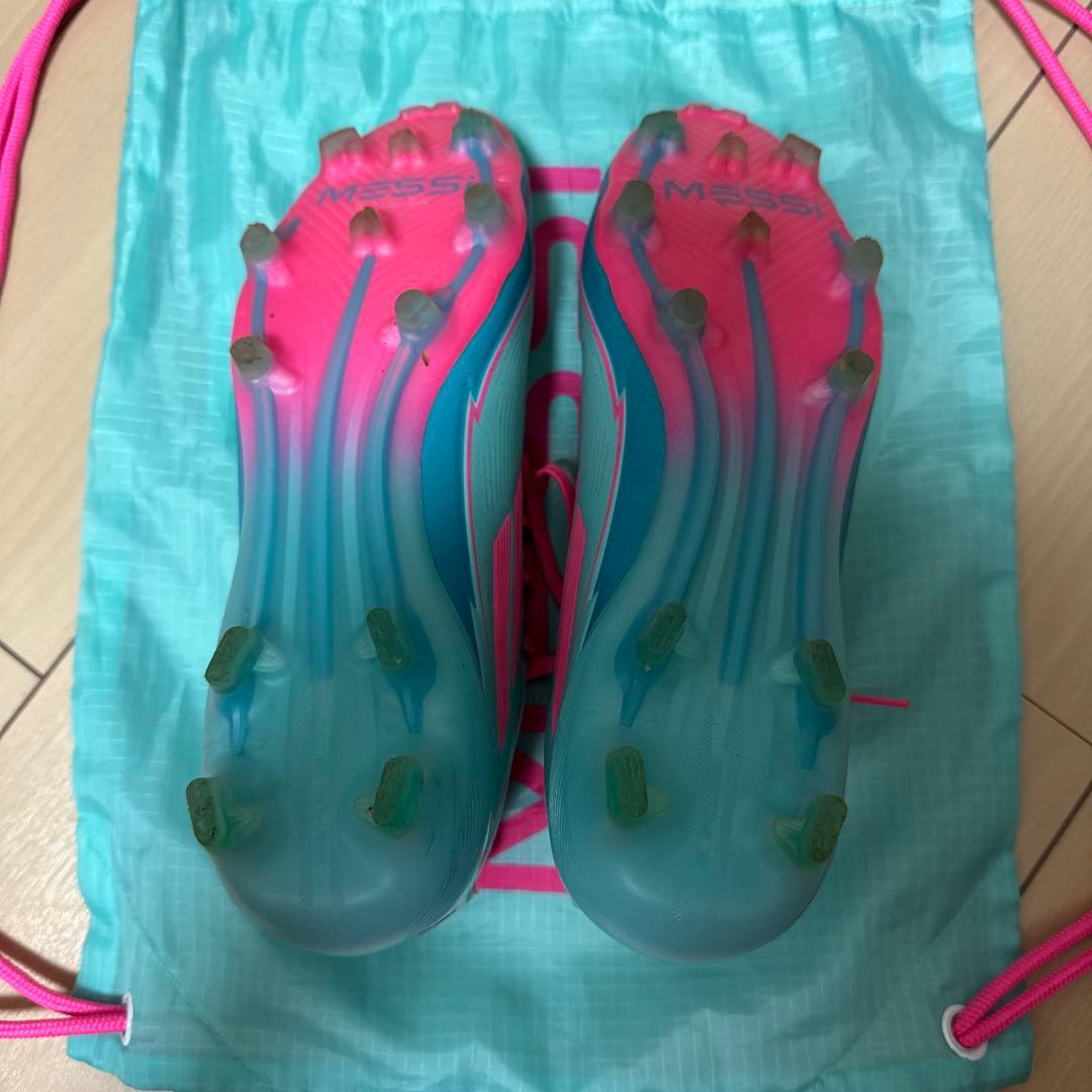 adidas Messi サッカーシューズ 青/ピンク 収納バッグ付き