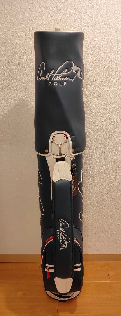 ※美品　Arnold Palmer 軽量キャディバッグ（ラウンド使用無しです）
