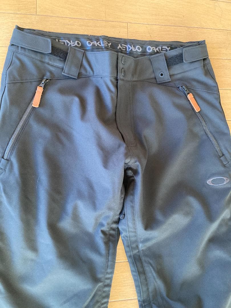 OAKLEY FACTORY PILOTスノーボードウェア SLIMFIT 美品