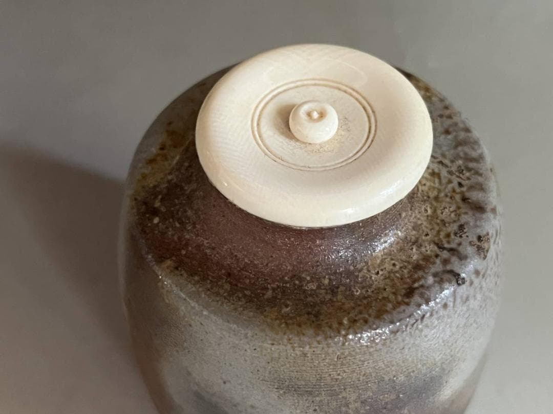 茶入れ■備前焼き 肩衝茶入 仕覆 共箱付 茶壷 信峰？お茶道具 時代物 骨董品■