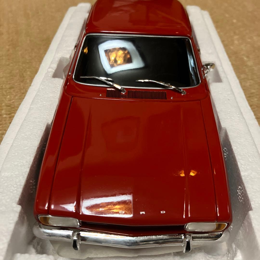 ミニチャンプス　フォードカプリ1700GT 1969