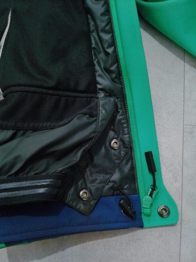 美品 オンヨネ Hyglater 4wayストレッチ スキーウエア 上下セット