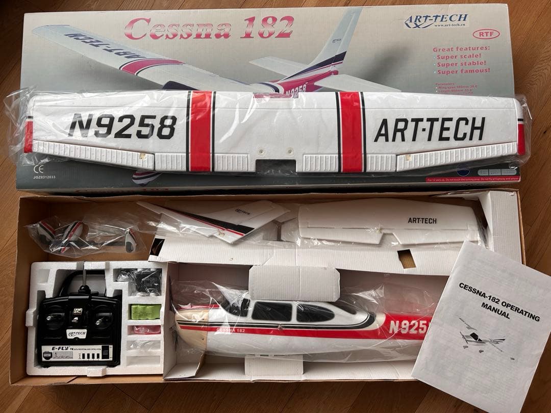 ART-TECH CESSNA182 ラジコン飛行機