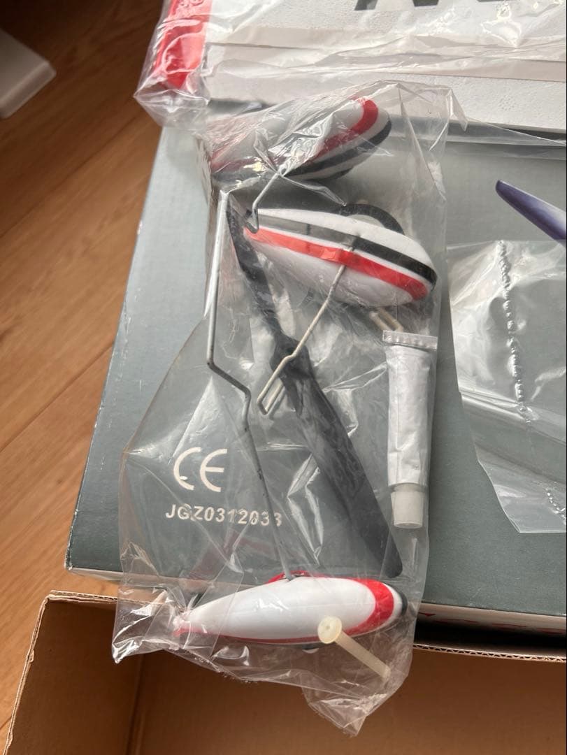 ART-TECH CESSNA182 ラジコン飛行機