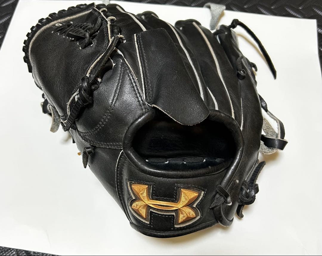 Under Armour 硬式グローブ 黒