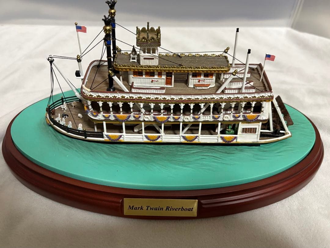 オルショウスキー 蒸気船マークトウェイン号 TDL50周年記念 フィギュア