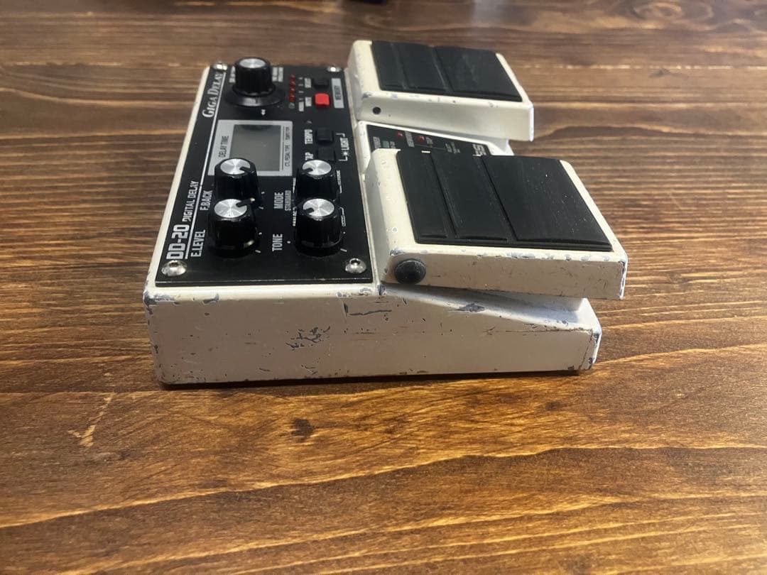 BOSS DD-20 ギガディレイ