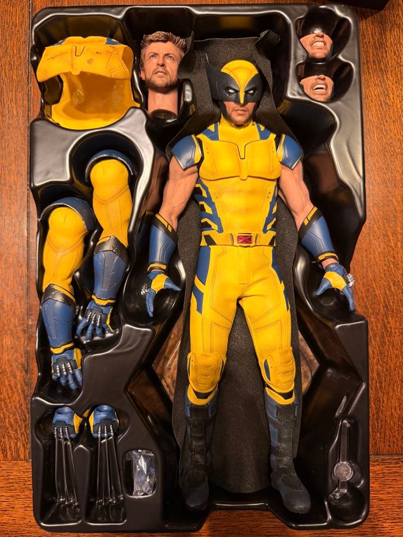 【開封品】ホットトイズ ウルヴァリン ボーナスver