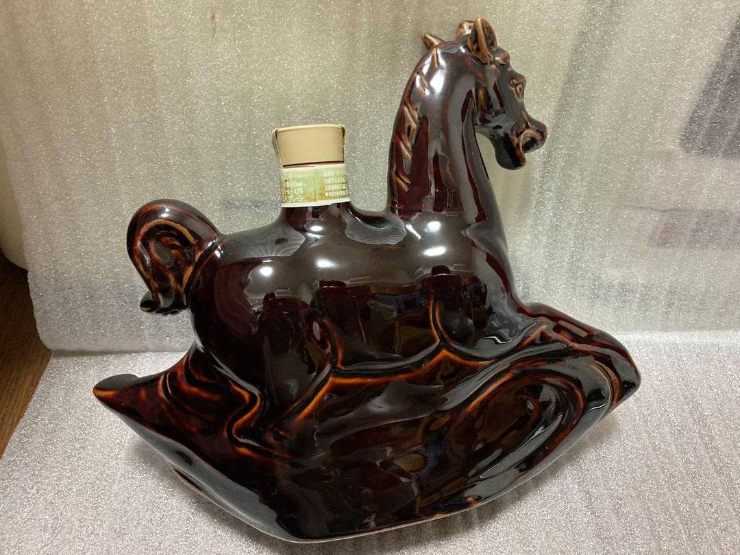 未開封】サントリーウイスキー ローヤル １２年 干支ボトル 午歳 馬 2002年