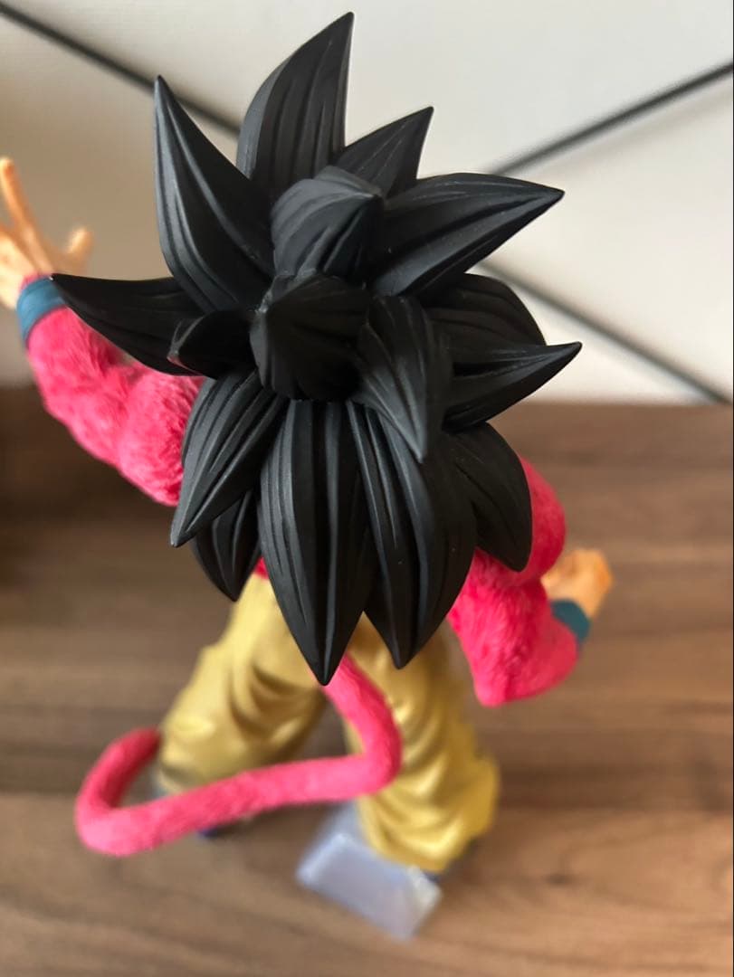 ドラゴンボール フィギュア 孫悟空GT超サイヤ人4 超サイヤ人3 黄金大猿