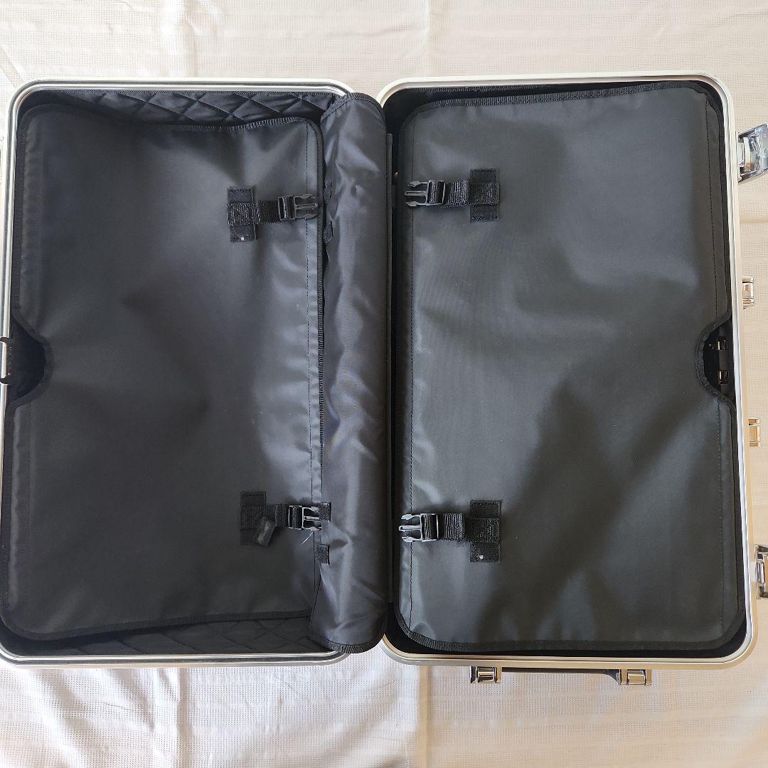 ZERO HALLIBURTON アルミニウムキャリーケース