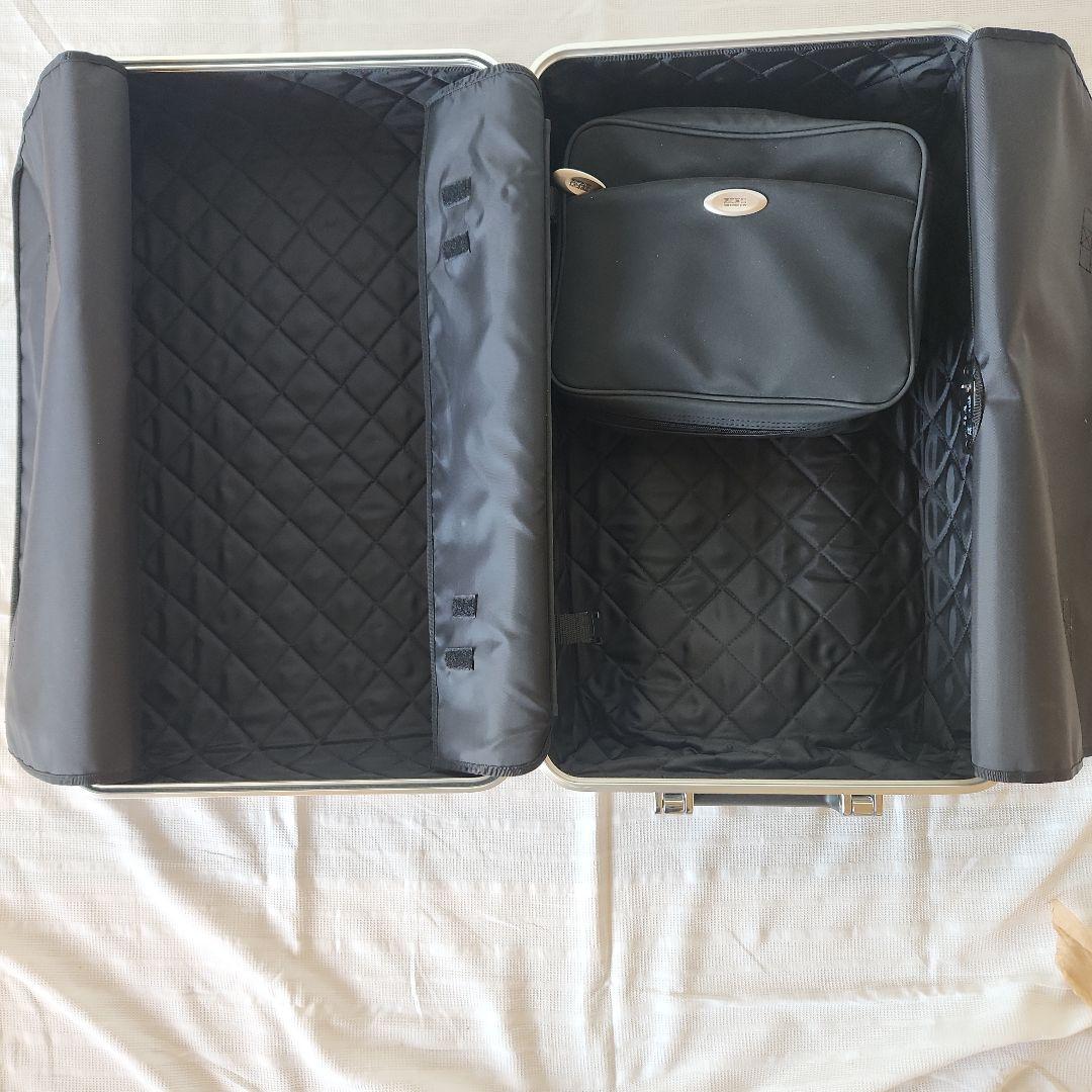 ZERO HALLIBURTON アルミニウムキャリーケース