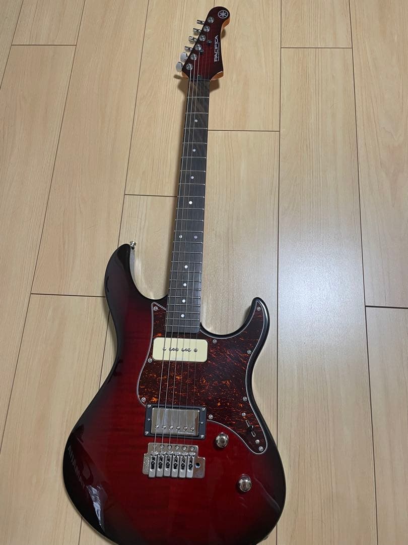 YAMAHA PACIFICA 611VFM DRB