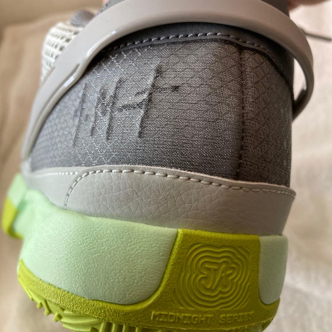 NIKE JA1EPライトシルバー/サイバー/クールグレー/グラナイト/バッシュ