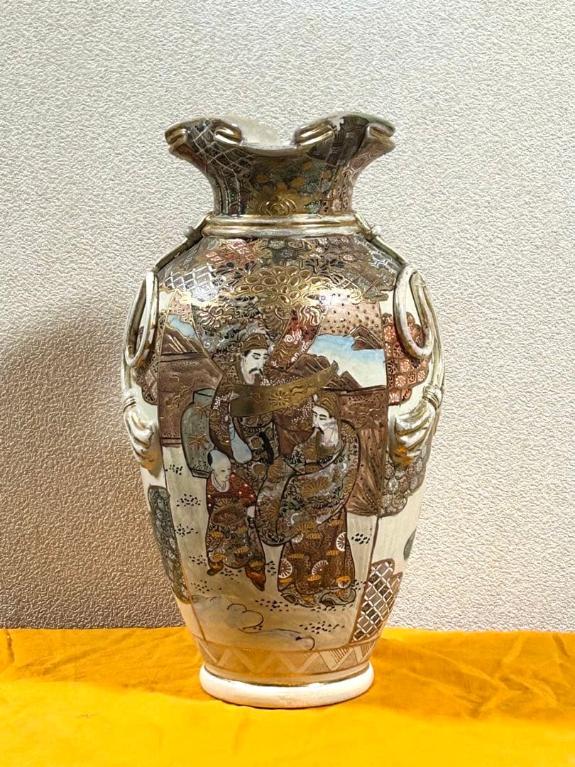 幕末　薩摩焼　金彩人物紋大瓶　共箱　送料込み250108