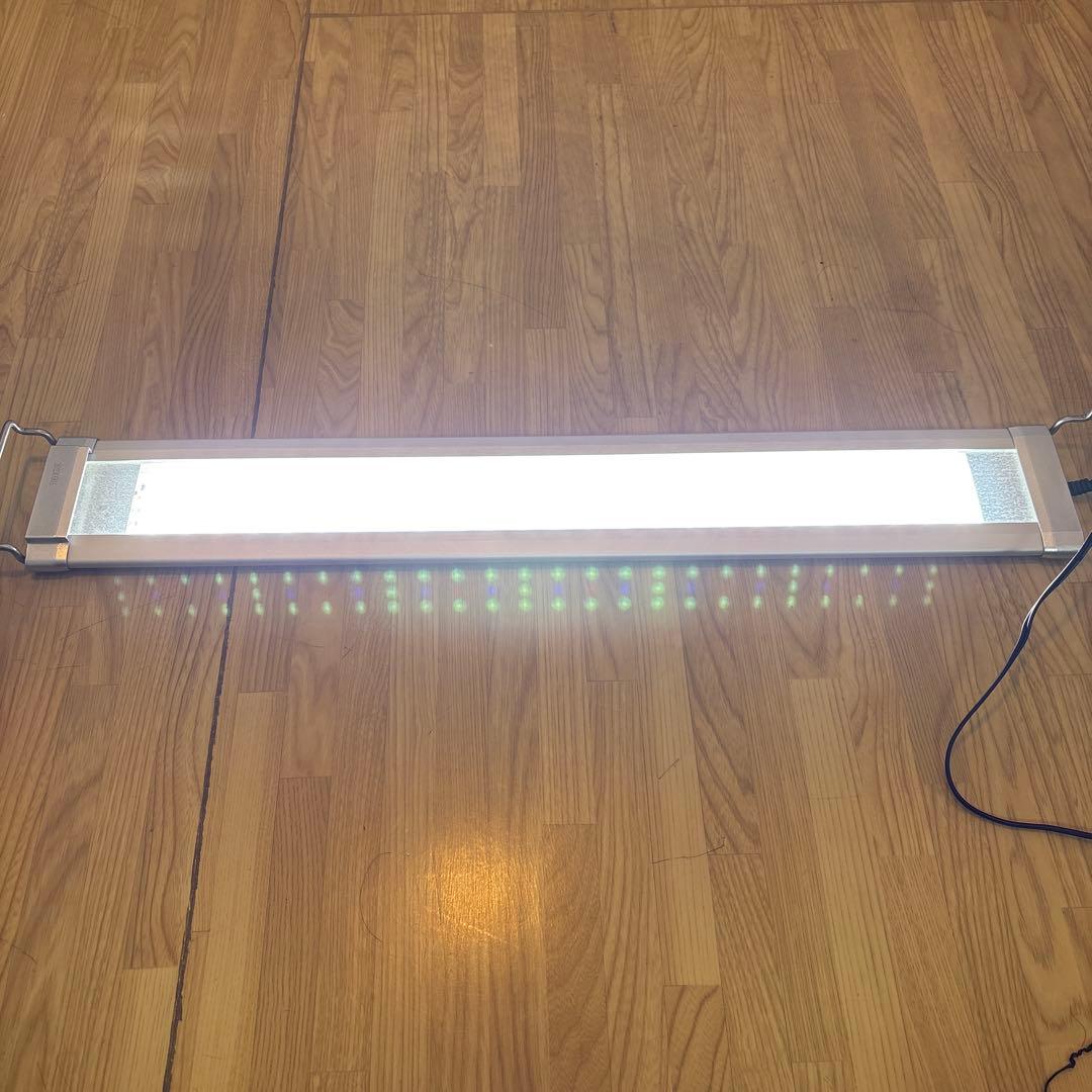 テトラ パワーLEDプレミアム60 (1900lm )