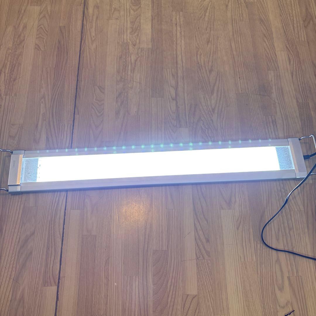 テトラ パワーLEDプレミアム60 (1900lm )