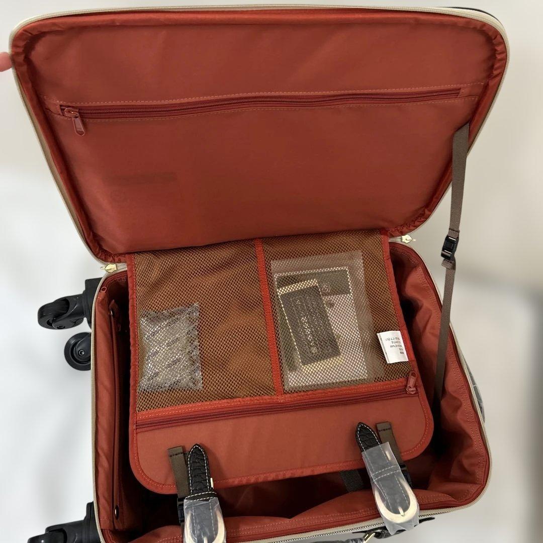 スワニー　トランクキャリーケース