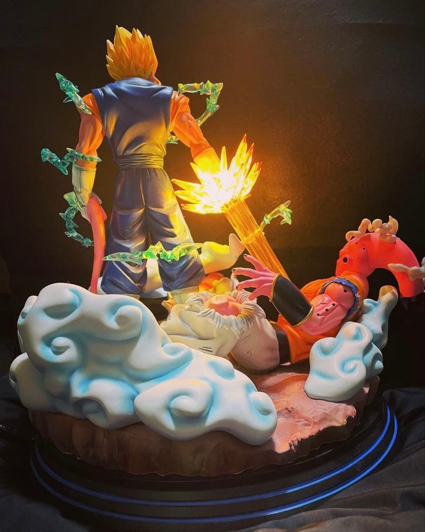 F4 スタジオ　ドラゴンボール　フィギュア　ベジット　vs 魔人ブウ　ガレキ