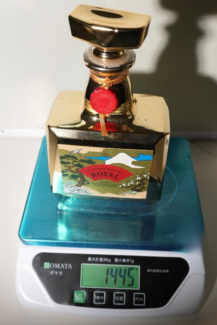 サントリー ウイスキー ローヤル ゴールドボトル 富士山 松竹梅 鶴 金ボトル