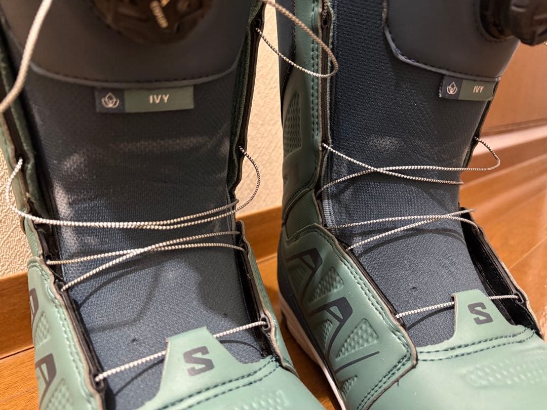 SALOMON サロモン スノーボードブーツIVY BOA SJ BOA24.5