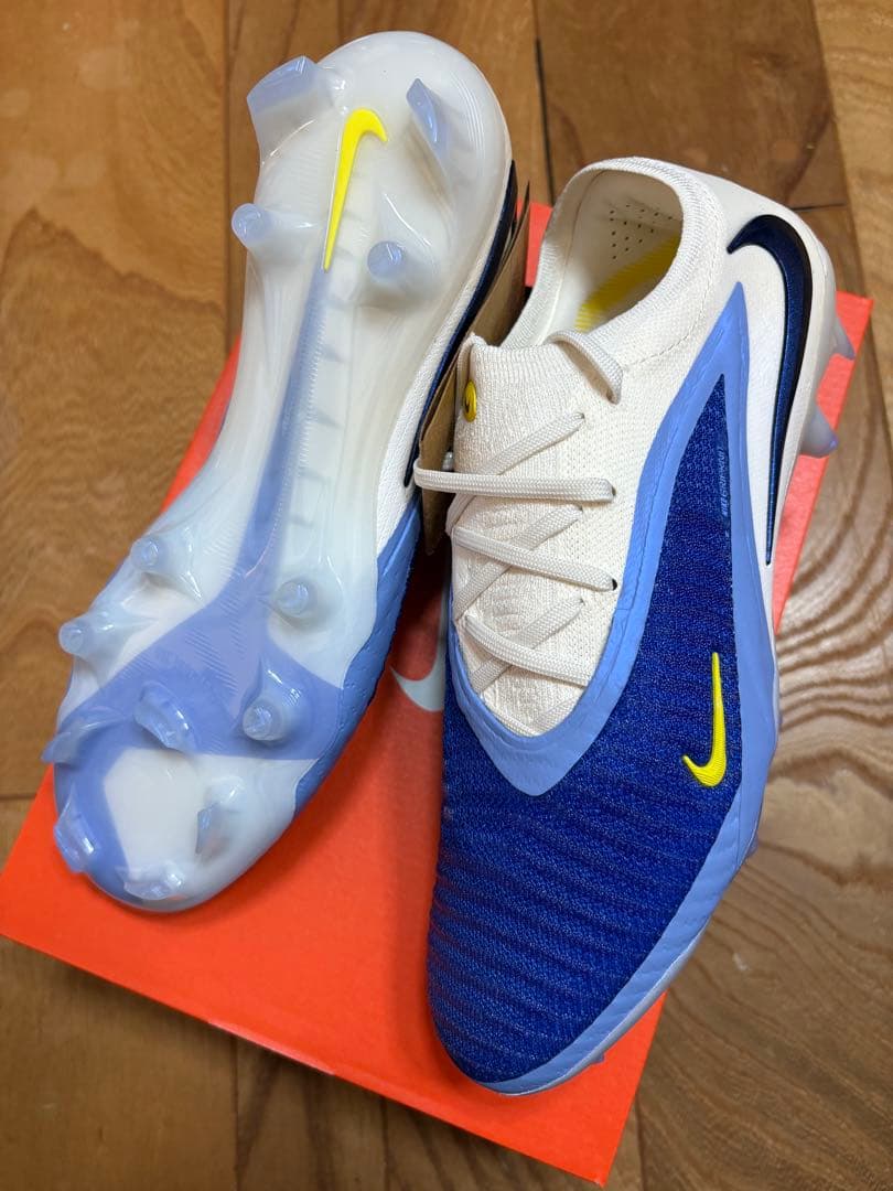 新品　大特価　ナイキ　ファントム 6 LOW エリート FG LV8 25.5