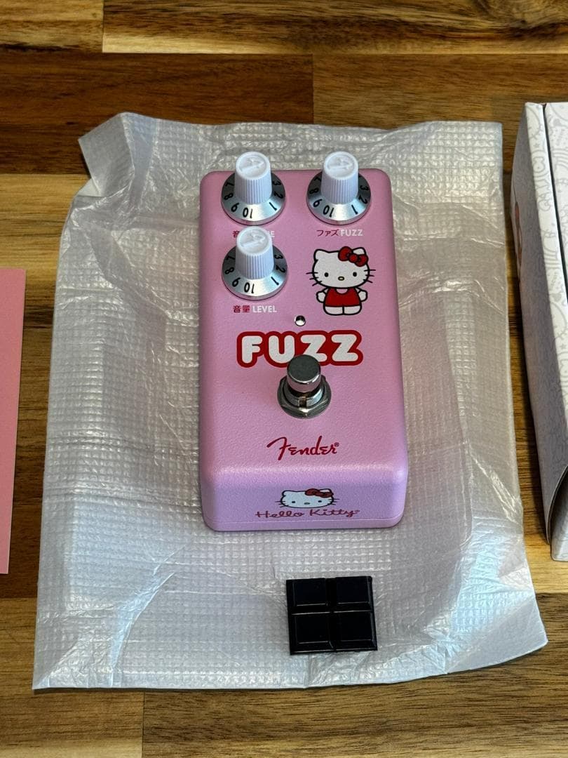 Fender Hello Kitty Fuzz ギター エフェクター