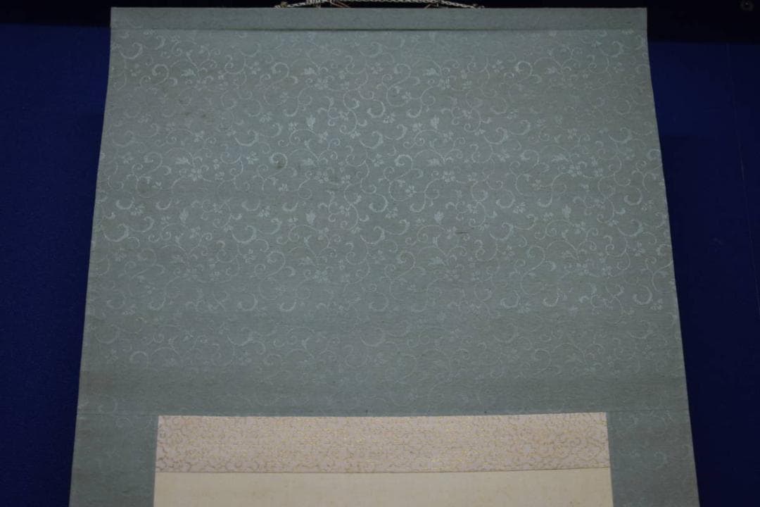 真作/春翠/兜/菖蒲図/端午/節句/五月/人形/布袋屋掛軸HJ-621