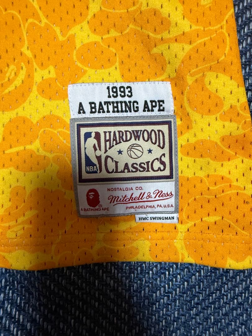 ミッチェルアンドネスコラボ　lakers ユニフォーム　bape