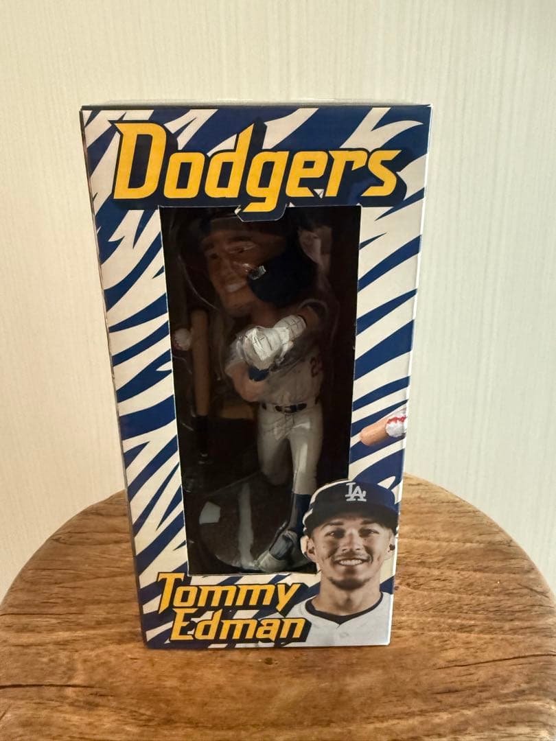 LA ドジャース　トミー・エドマン ボブルヘッド　人形