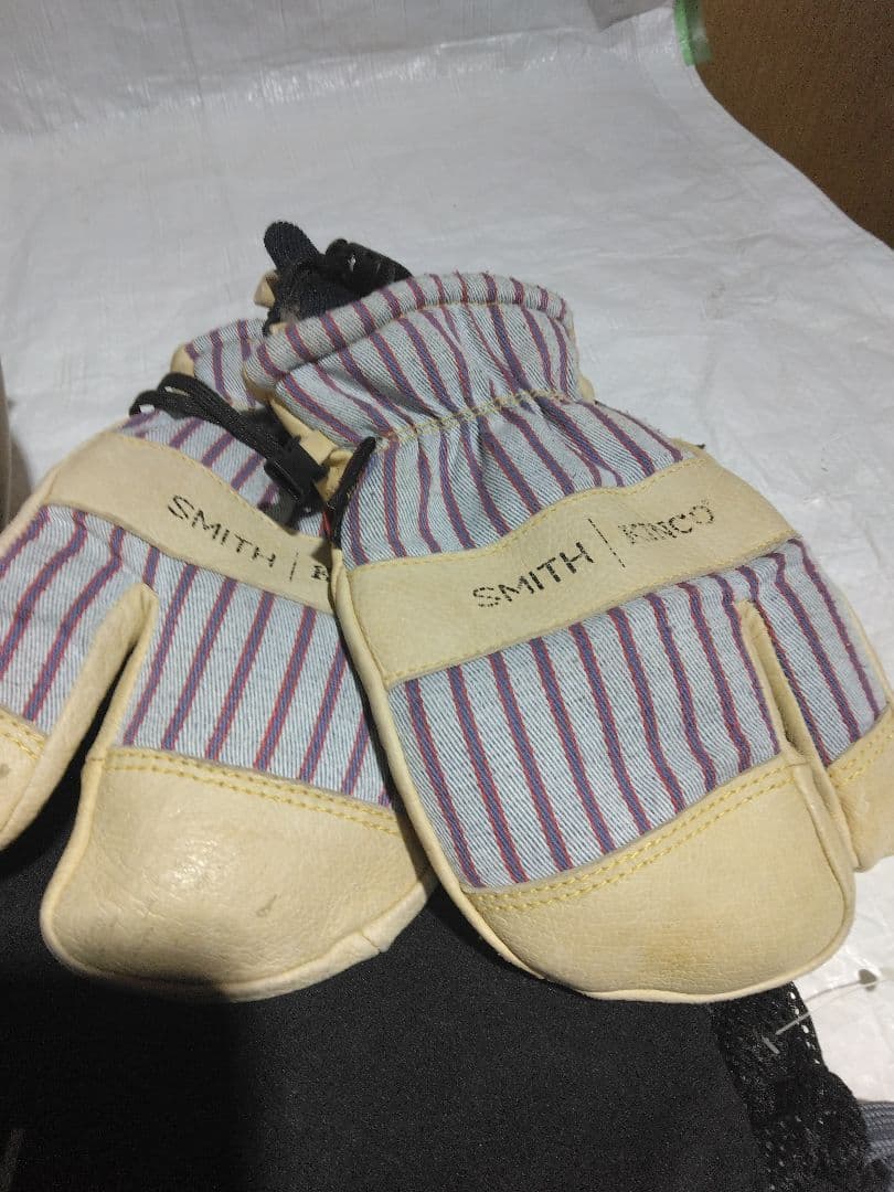 SMITH　限定 KINCOmaze ヘルメット　手袋、カバー付き