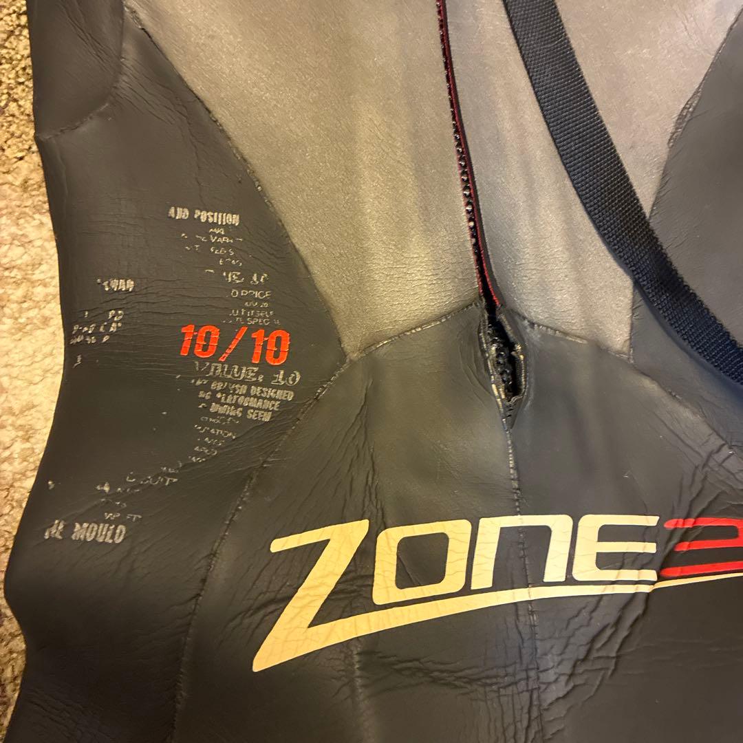 Zoneトライアスロン用ウェットスーツ メンズSM(現在はS〜XS相当)
