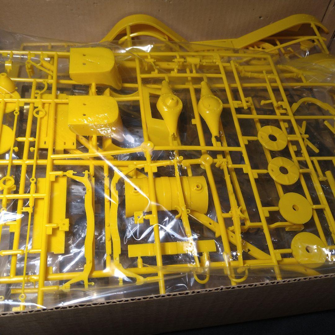 レトロ　スマイル　旧バンダイバンザイマーク　 マーサーレースアバウト 1/16