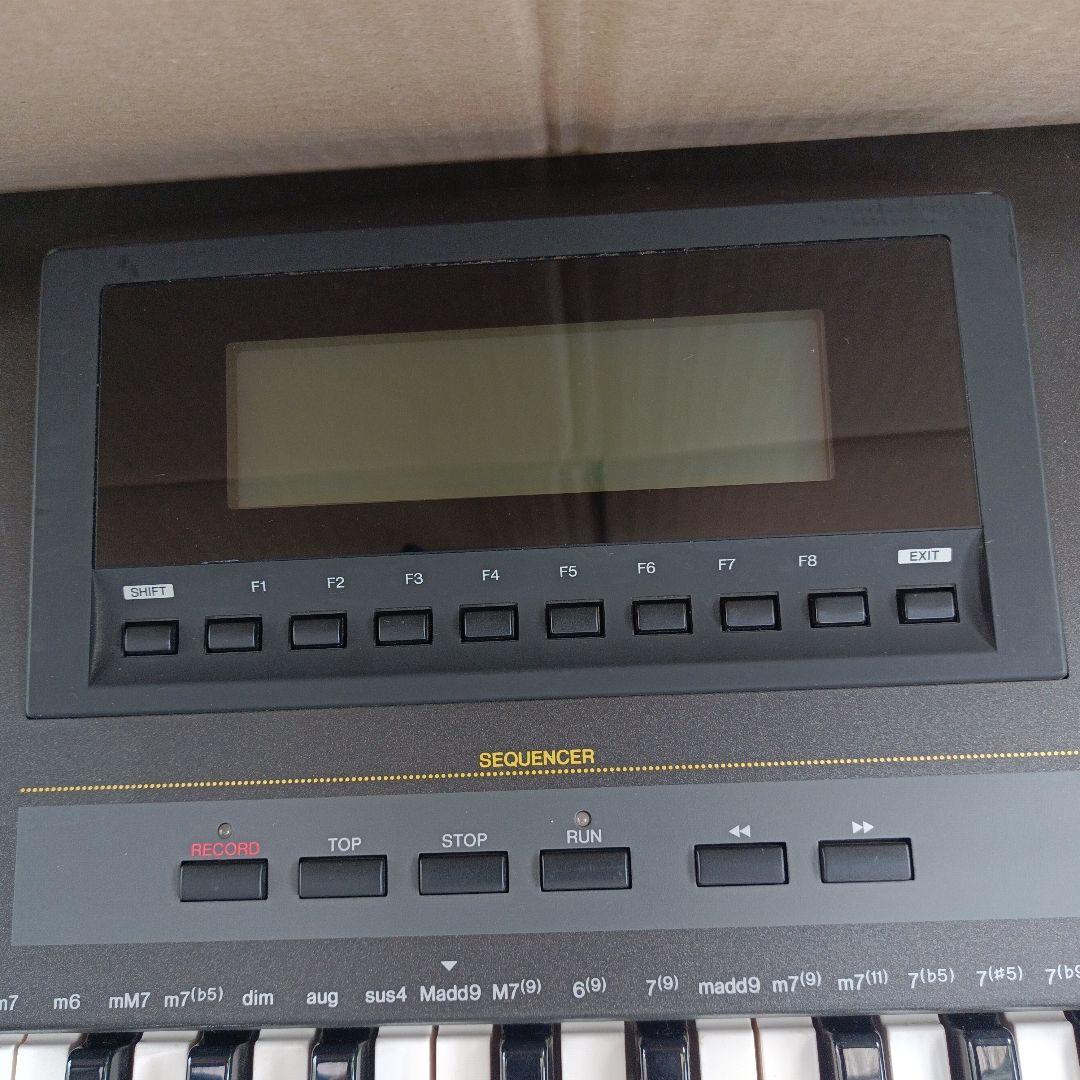 Yamaha QS300 シンセサイザー　本体のみ