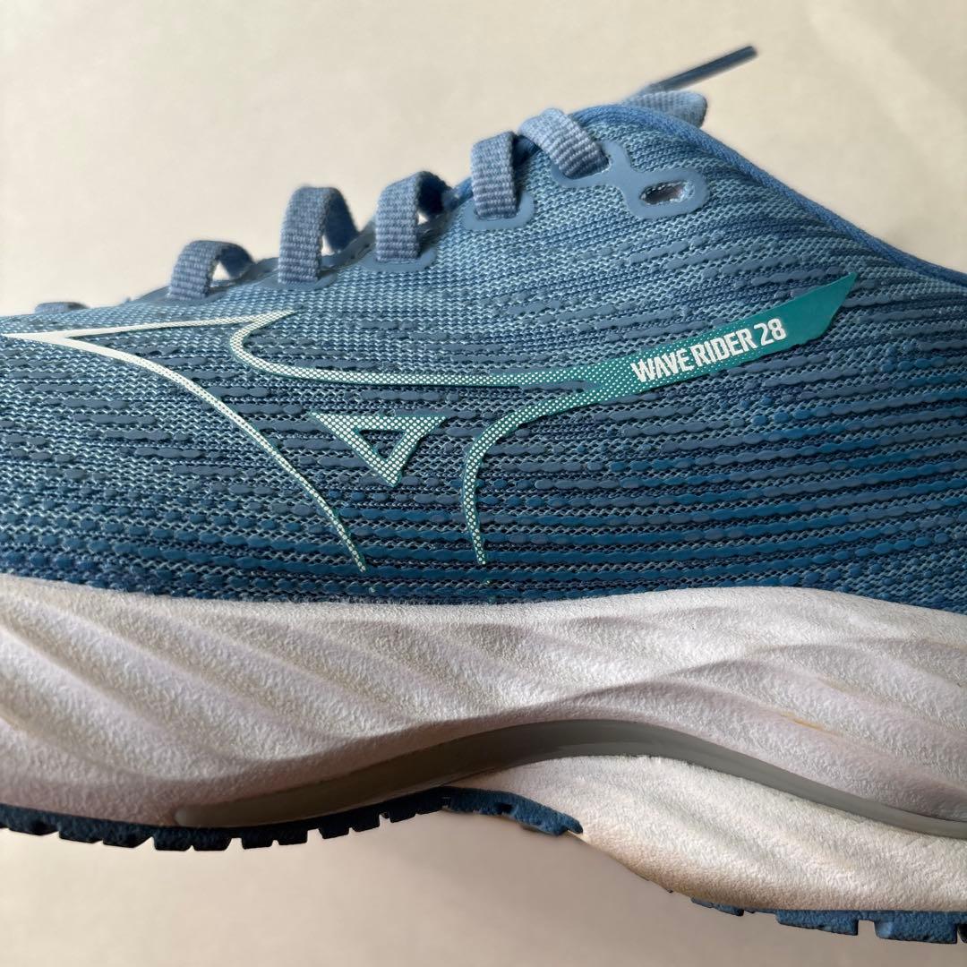 Mizuno Wave Rider 28 ブルー