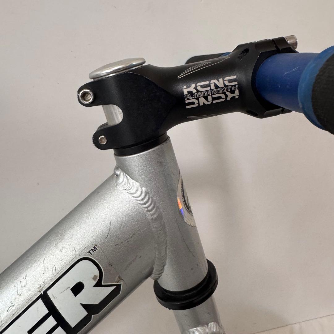 ストライダープロ　シルバー　カスタム　ランバイク　ゴムタイヤ付