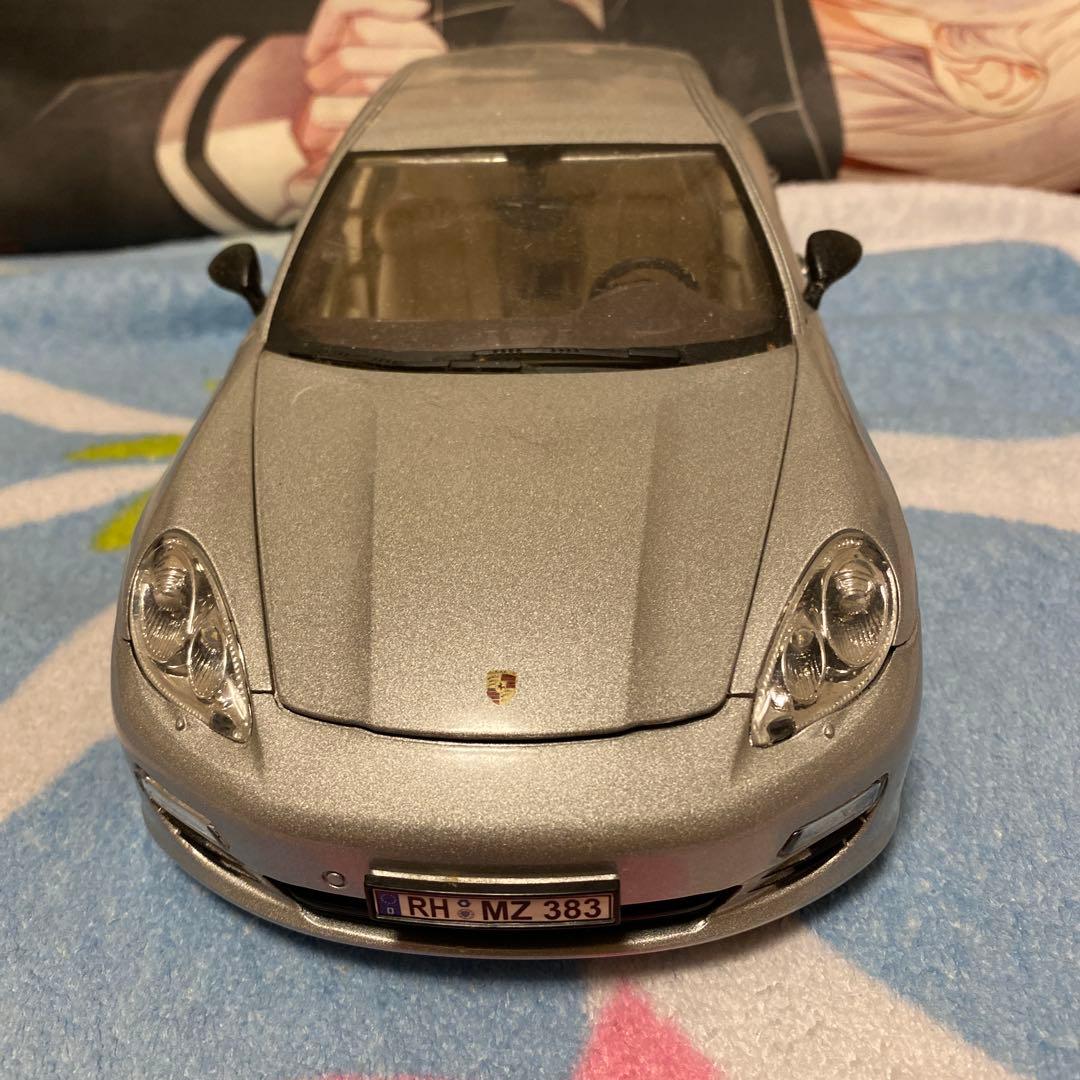 ポルシェ シルバー モデル