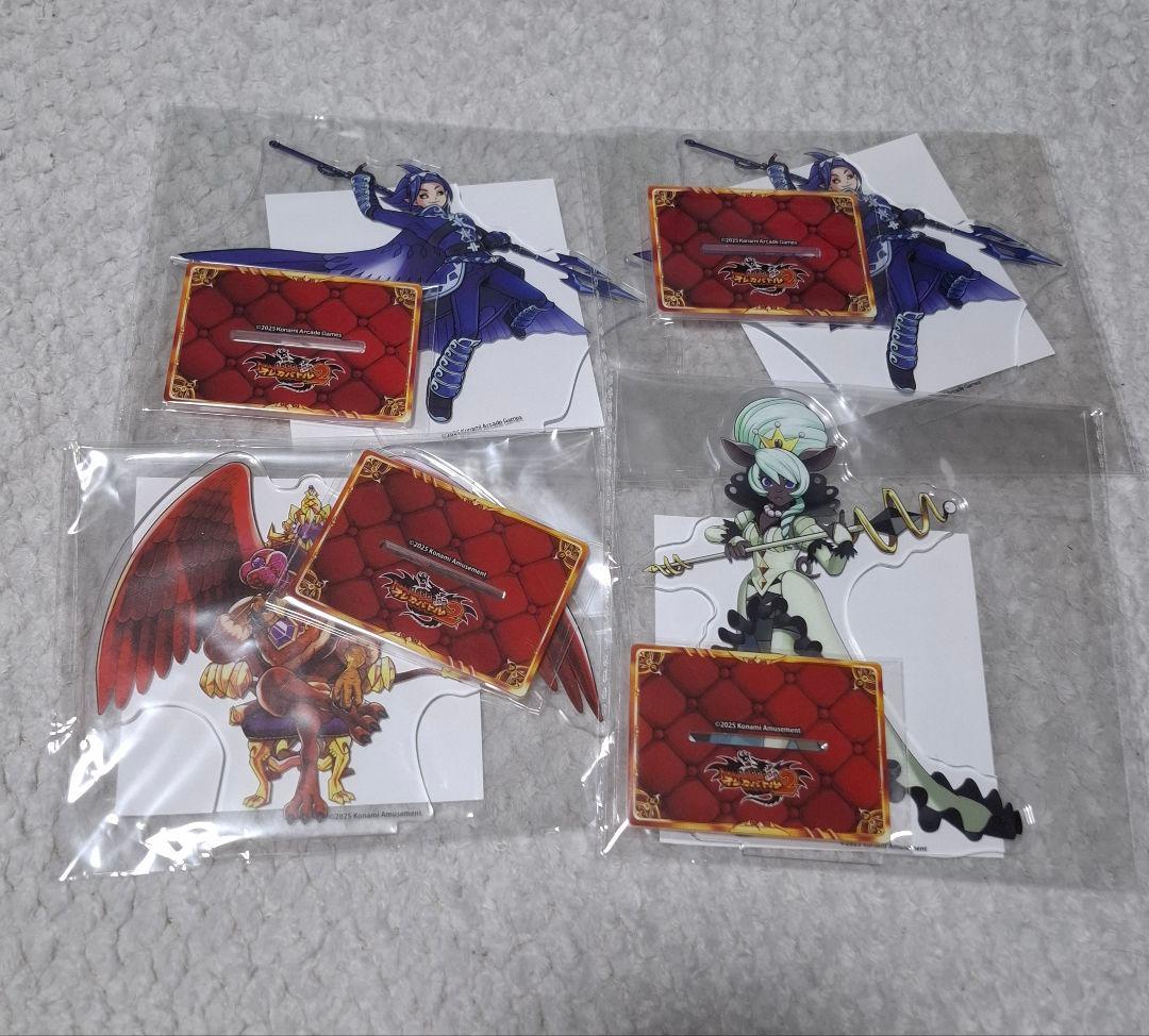 KONAMIプレミアムくじ　オレカバトル2　アクリルスタンドセット　トリト