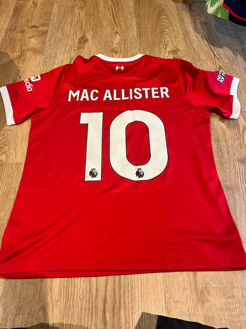 リヴァプールFC 2023-24シーズン ホーム ユニフォーム