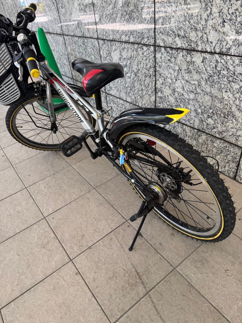 引き取り限定　ブリヂストン　クロスファイヤージュニア　22インチ