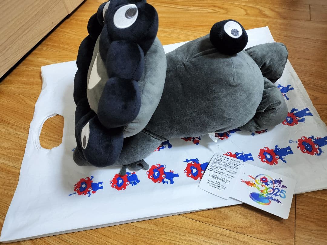 【新品タグ付】大阪・関西万博　黒 ミャクミャク 這型 ぬいぐるみ Lサイズ