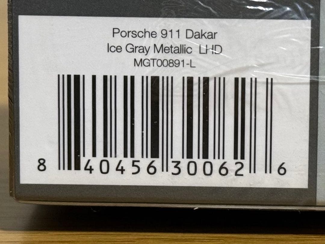 新品未開封 ポルシェ 911 ダカール 1/64 MINI GT Dakar