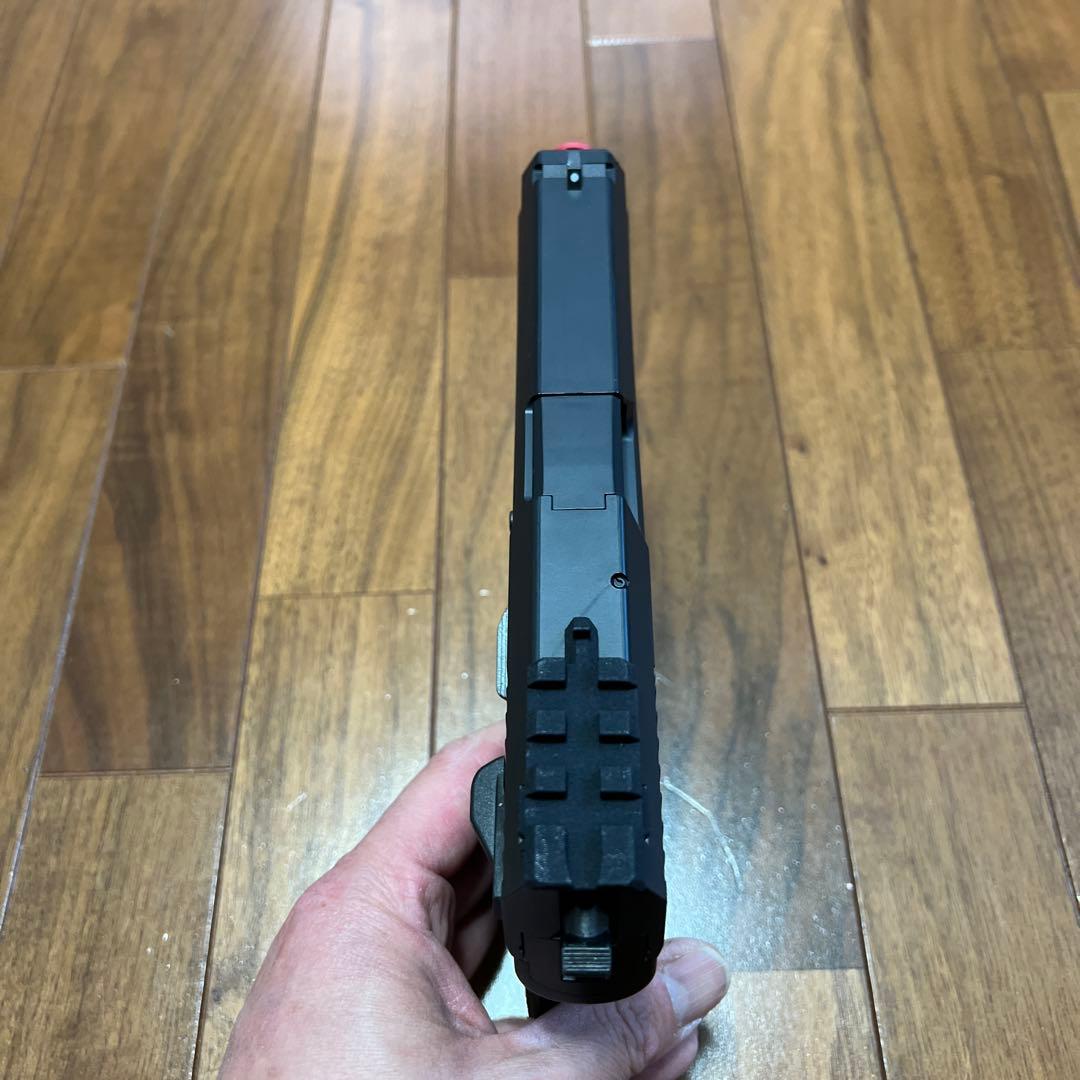 東京マルイ　電動ハンドガン　USP