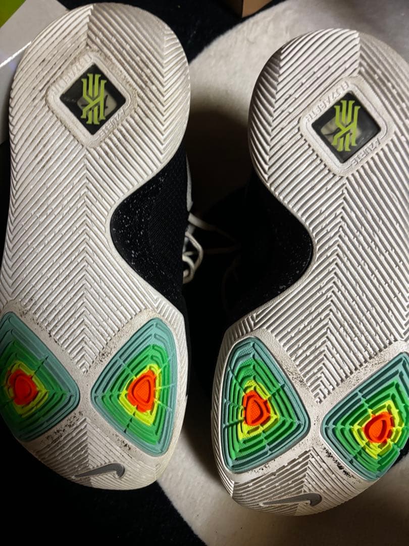 ナイキ メンズ カイリー３Black Ice\"