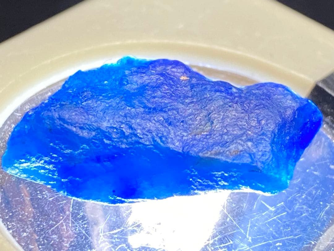 ハユーン　アウイン　アウイナイト　10.35ct 原石