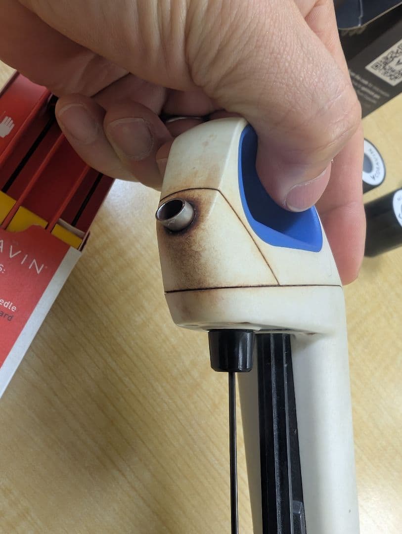 CORAVIN ワイン保存システムとカートリッジ